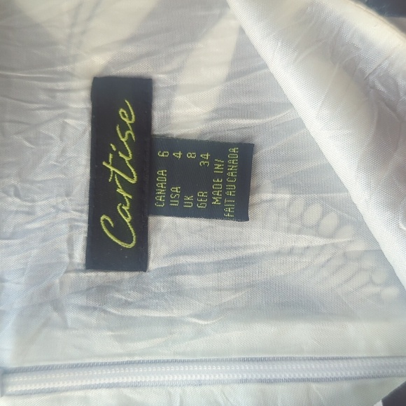 Silky flower dress | size 6 - Picture 2 of 8